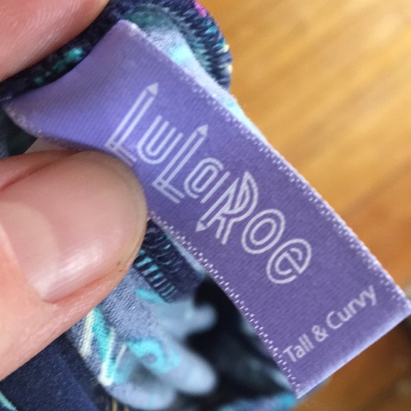 Lularoe Large Minnie Mouse leggings - Picture 4 of 4